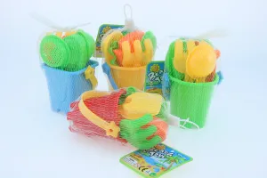 Beach Bucket With 6 Accessories Assorted Styles