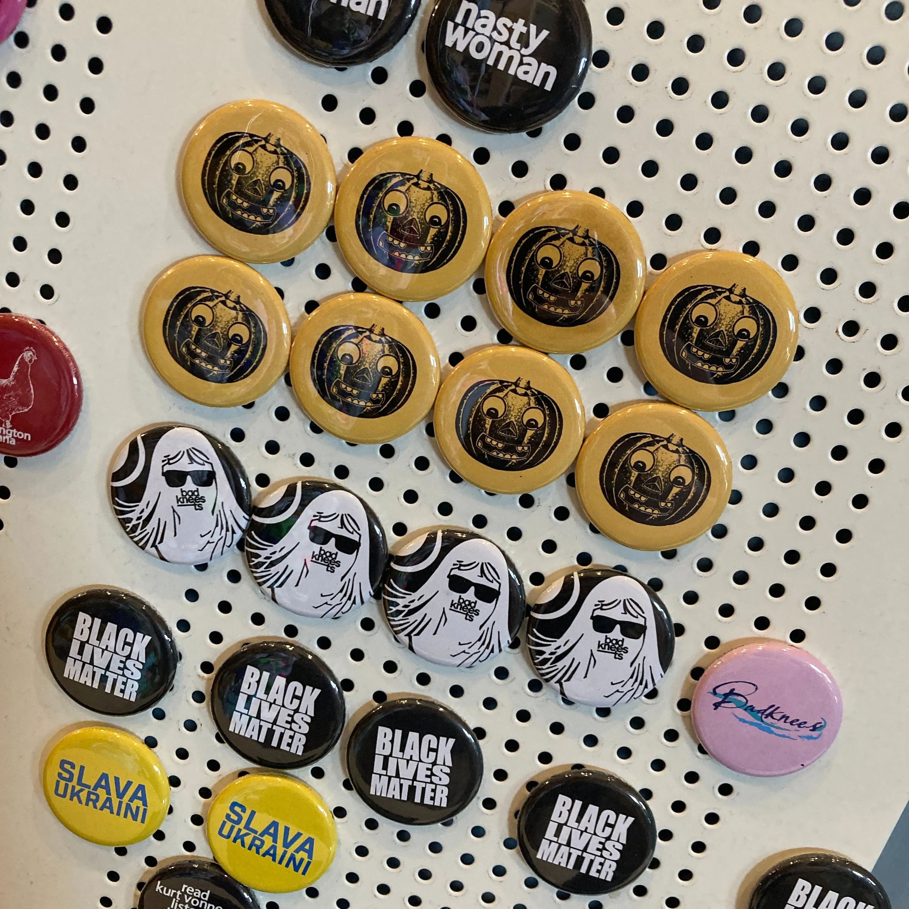 CUSTOM BUTTONS