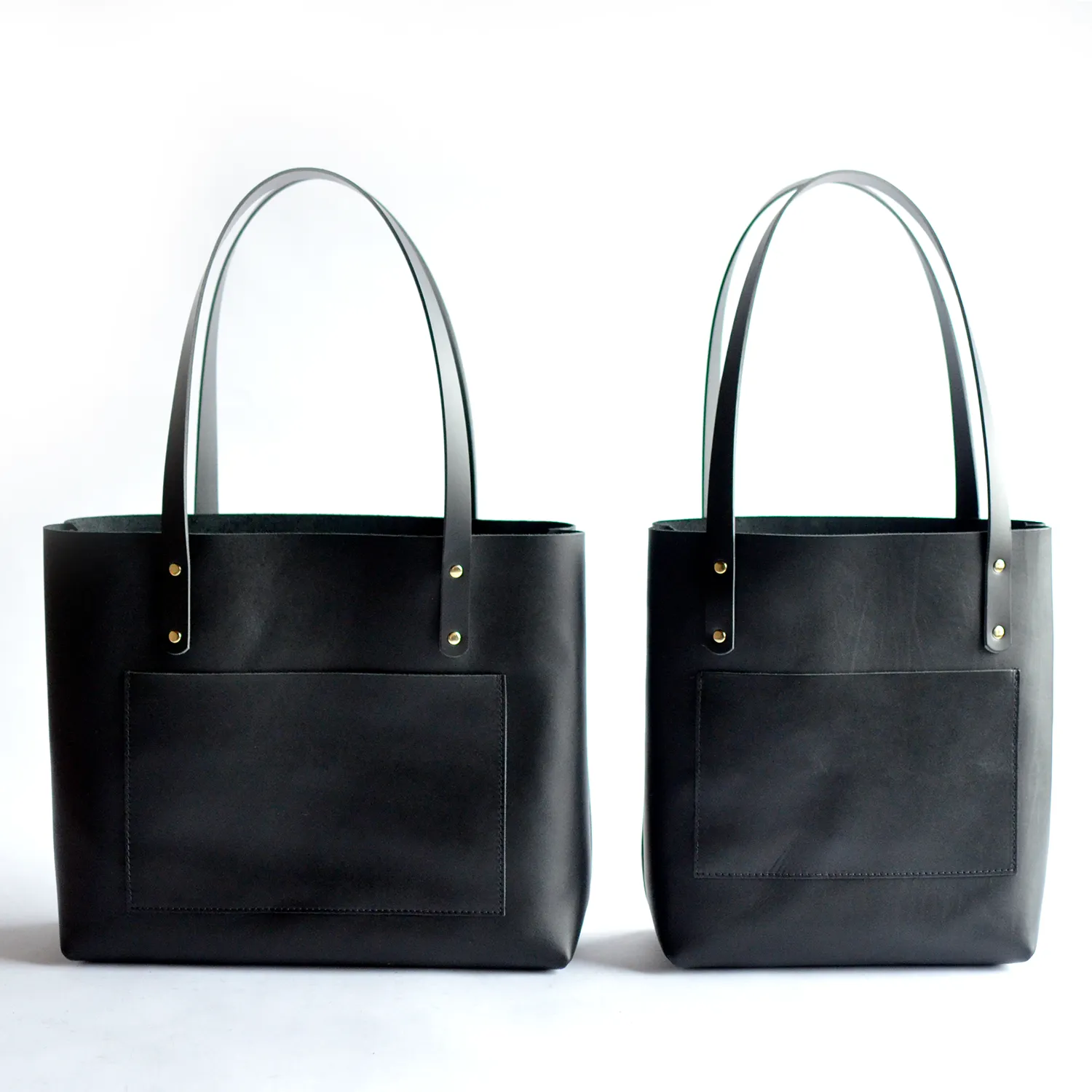 Medium Classic Tote - Black Leather